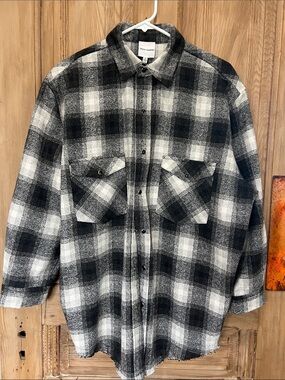 Skyler & Madison Black & White Plaid Flannel Jacket Shirt